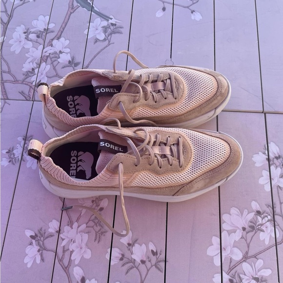 Sorel shoes - Picture 1 of 6